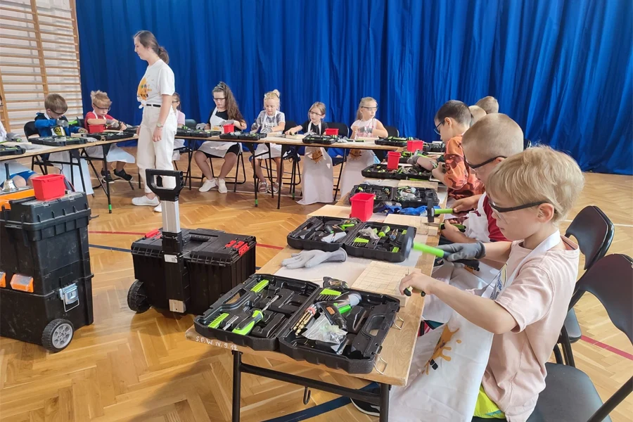 Majsterkowanie dzieci